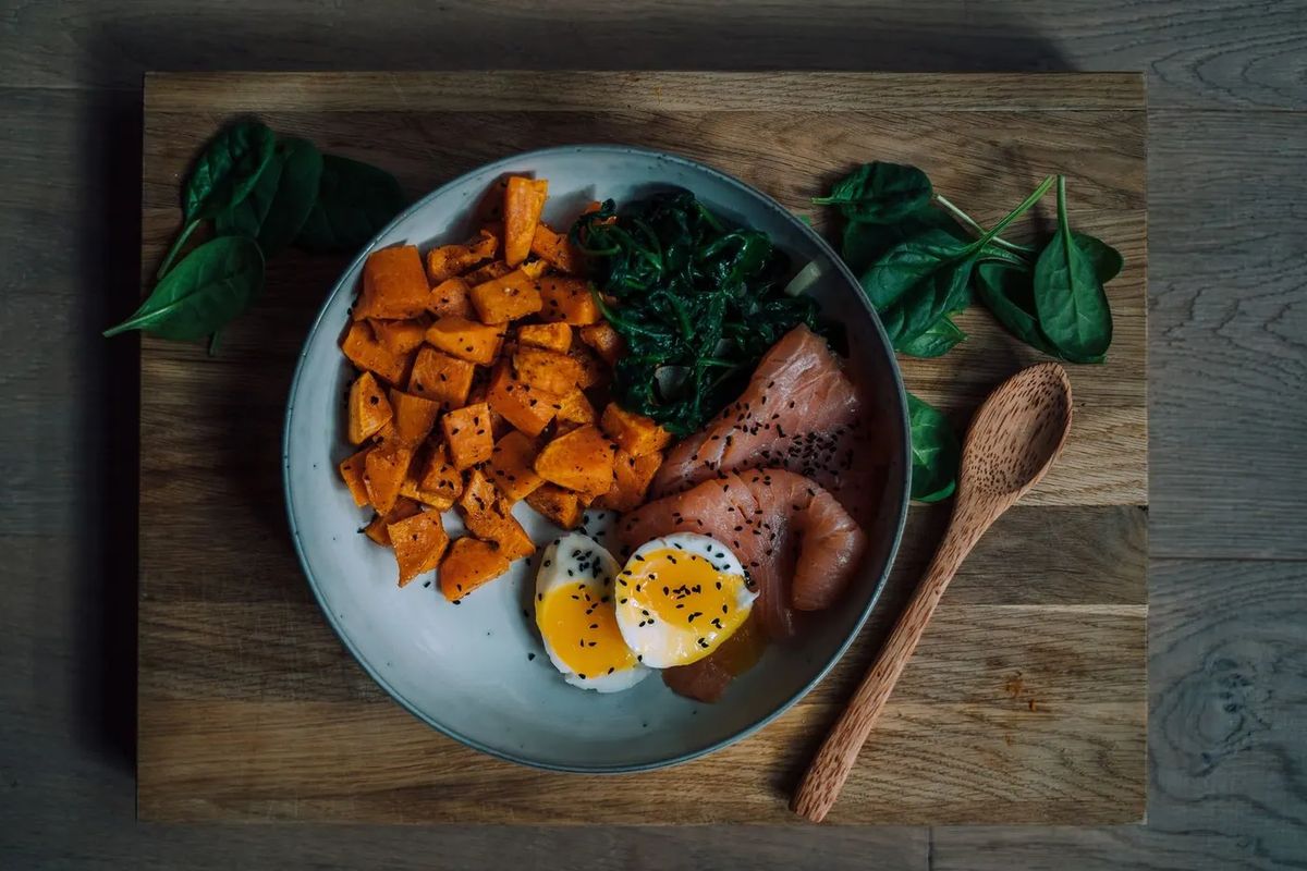 Saumon, épinards et patate douce