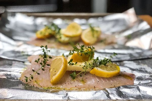 Cabillaud vapeur au citron, épinards fondus et pommes de terre