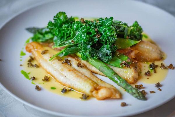Limande-sole au citron, riz blanc et haricots verts